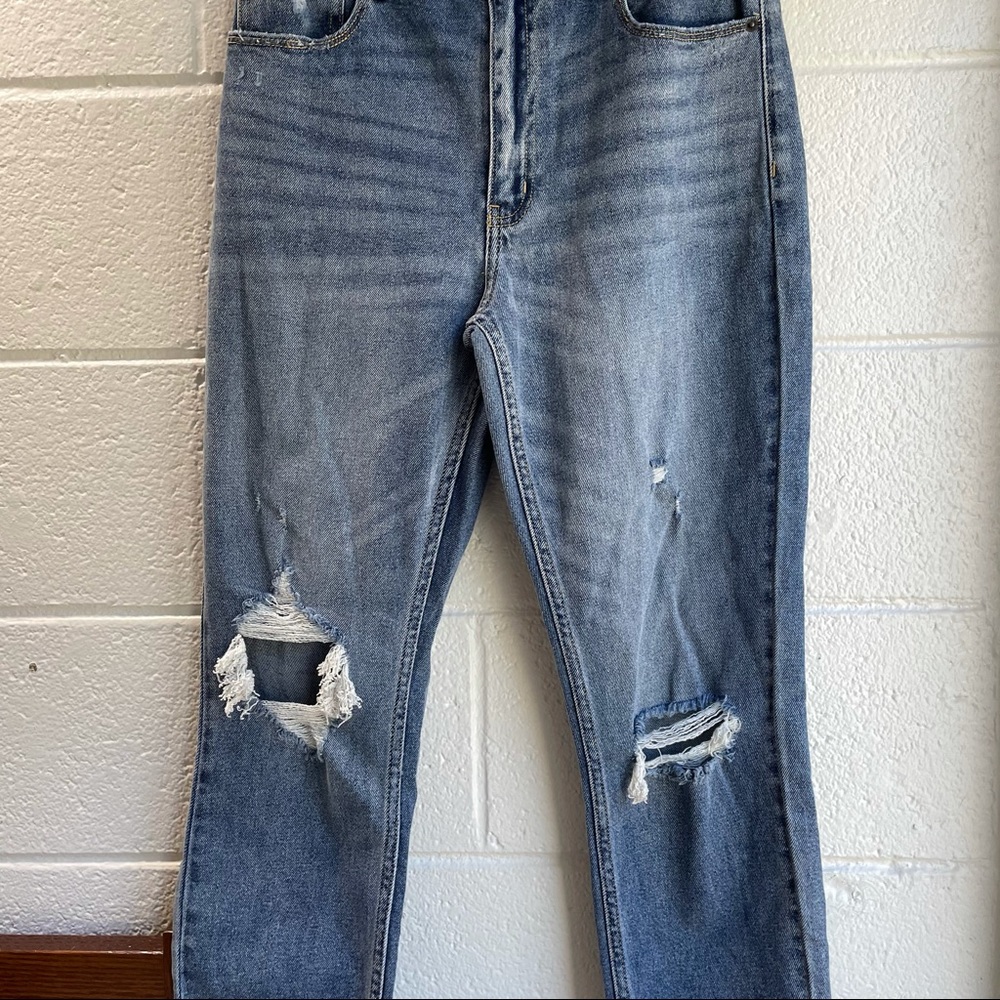 NWT Abercrombie & Fitch Mom Jeans Medium Wash Distressed Ripped 6 Short 28 - Picture 3 of 7